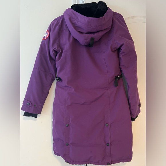 Canada Goose Mid-length Purple Parka (XS) - Picture 3 of 4